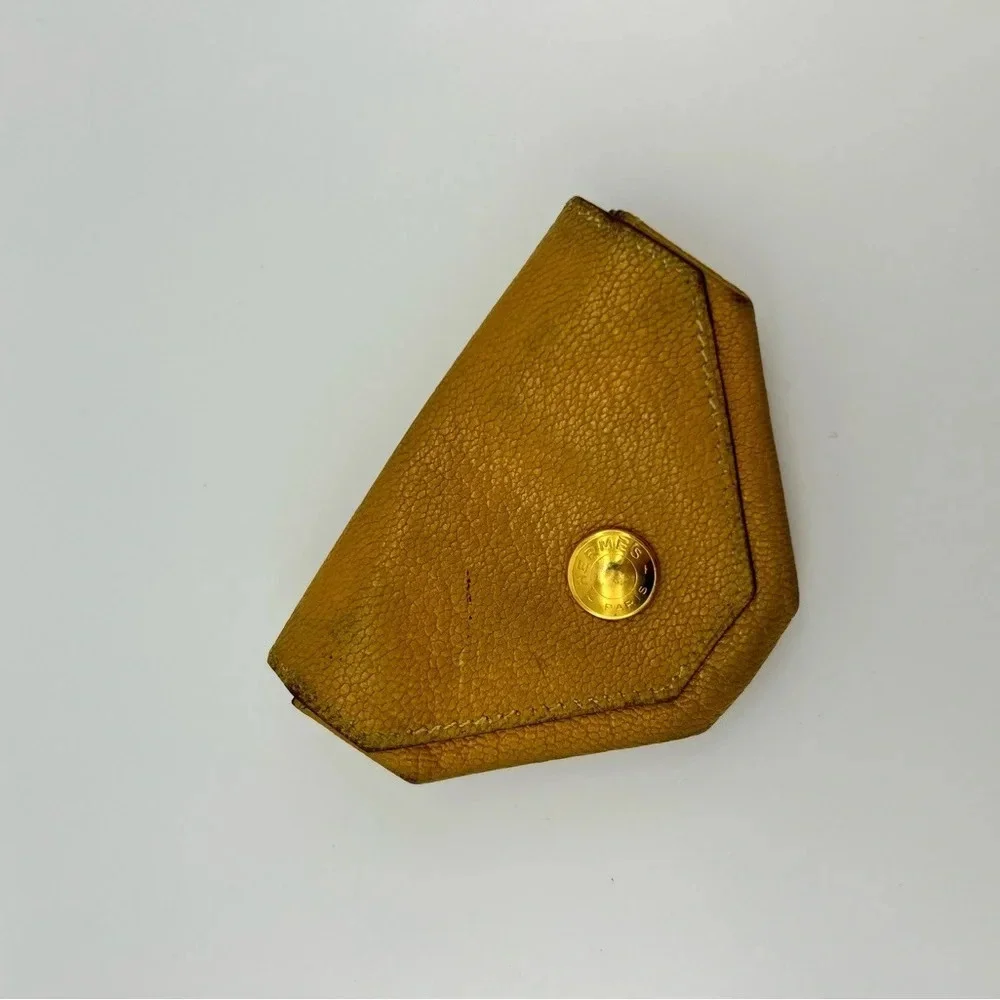 Auth HERMES Le Karan Yuit Coin Purse Yellow Leather F in Square (2002) Rare - Picture 2 of 12